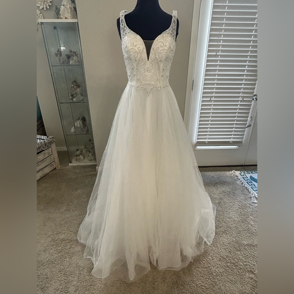 Luv bridal light ivory beaded lace and tulle bridal gown